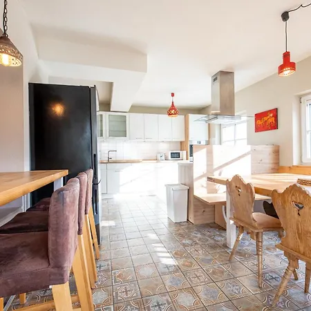 Haus Ludwig Falkenstein ガルミッシュ・パルテンキルヒェン