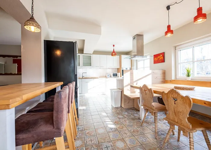Haus Ludwig Falkenstein جارمش بارتنكيرشن