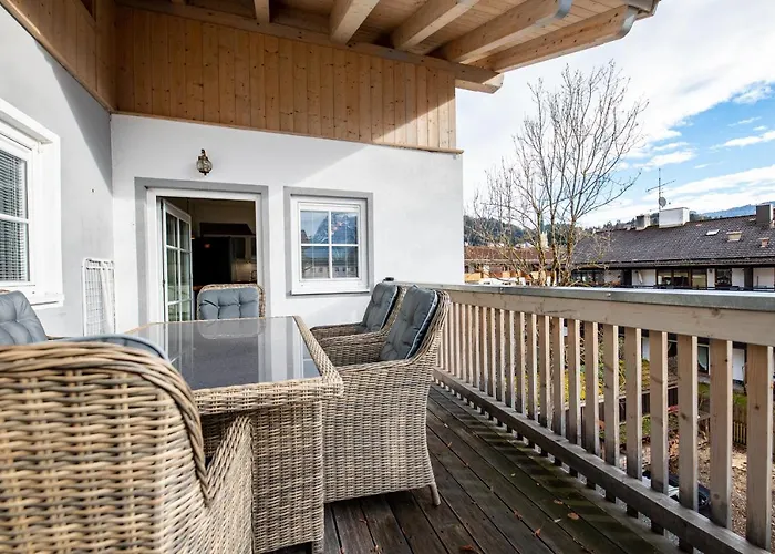 Haus Ludwig Falkenstein * جارمش بارتنكيرشن